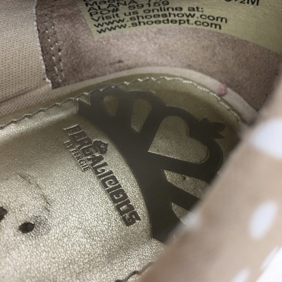 Fergalicious- Gold  flats with white polka dots - Picture 12 of 12